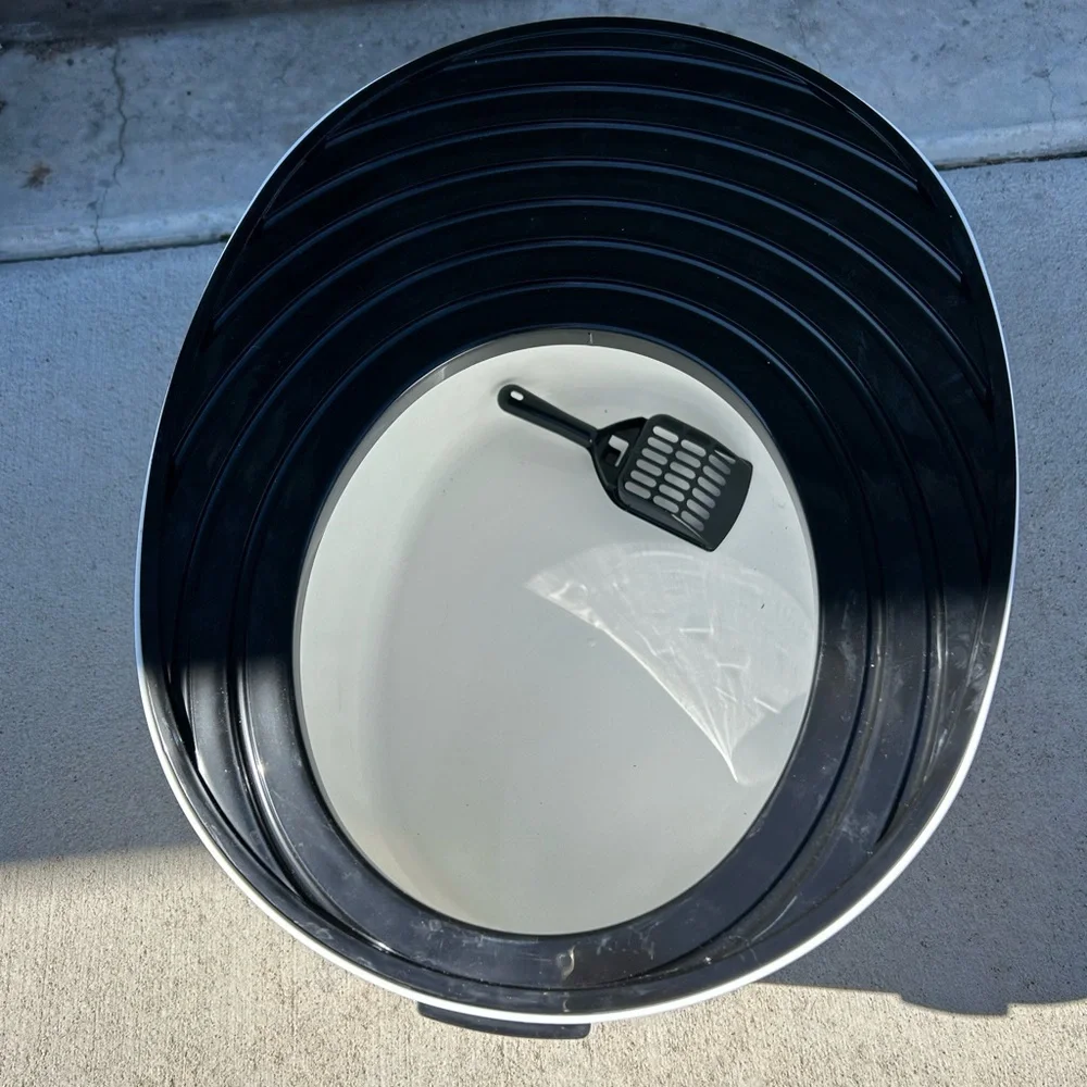 Litter box top entry